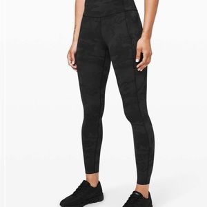 Lululemon size 8 Fast and Free Tight 25 inch